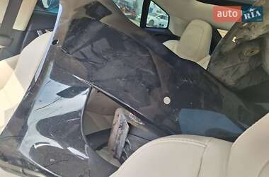 Лифтбек Tesla Model S 2018 в 