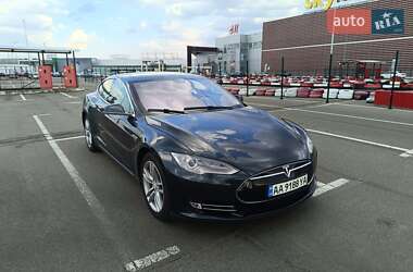 Лифтбек Tesla Model S 2014 в Киеве