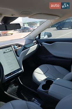 Ліфтбек Tesla Model S 2015 в 