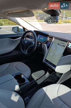 Ліфтбек Tesla Model S 2015 в 