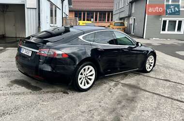 Лифтбек Tesla Model S 2017 в Лубнах