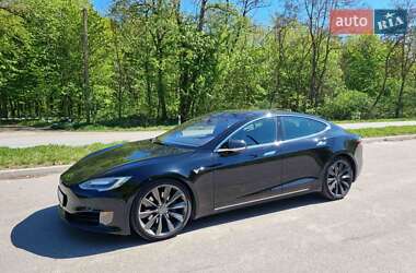 Ліфтбек Tesla Model S 2017 в 