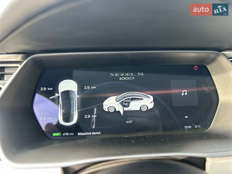 Лифтбек Tesla Model S 2017 в Львове