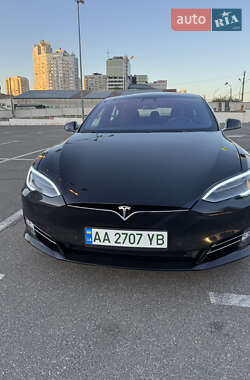 Лифтбек Tesla Model S 2018 в 