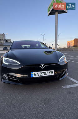 Лифтбек Tesla Model S 2018 в 