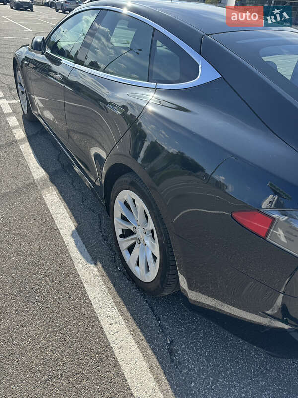 Ліфтбек Tesla Model S 2018 в Києві