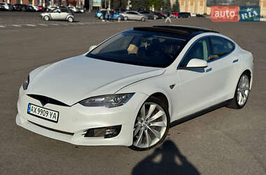 Ліфтбек Tesla Model S 2013 в Харкові
