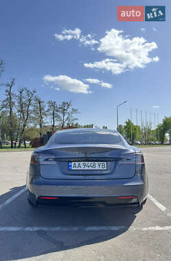 Ліфтбек Tesla Model S 2021 в 
