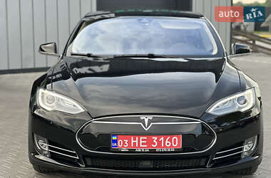 Лифтбек Tesla Model S 2014 в 