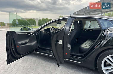 Лифтбек Tesla Model S 2014 в 