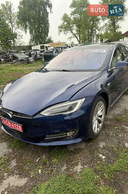 Ліфтбек Tesla Model S 2017 в 