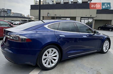 Лифтбек Tesla Model S 2017 в 