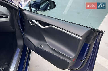Лифтбек Tesla Model S 2017 в 