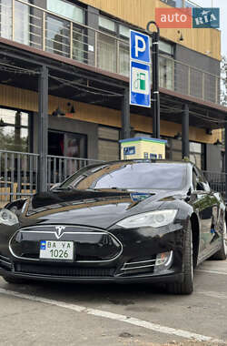 Лифтбек Tesla Model S 2014 в Николаеве