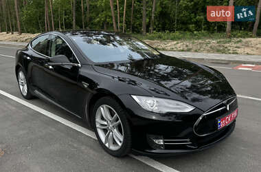 Ліфтбек Tesla Model S 2014 в 