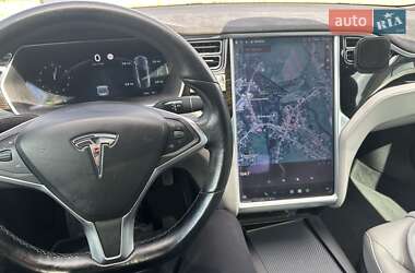 Лифтбек Tesla Model S 2016 в 