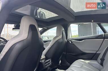 Лифтбек Tesla Model S 2016 в 