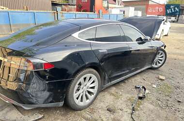 Ліфтбек Tesla Model S 2016 в Хмельницькому