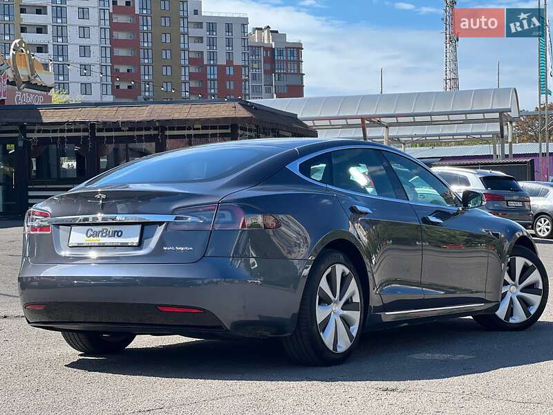 Ліфтбек Tesla Model S 2020 в Одесі