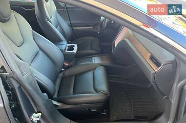 Лифтбек Tesla Model S 2020 в 