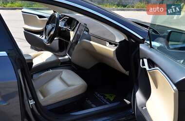 Лифтбек Tesla Model S 2016 в 