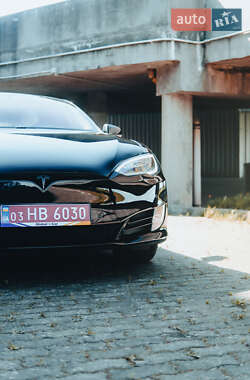 Ліфтбек Tesla Model S 2020 в 