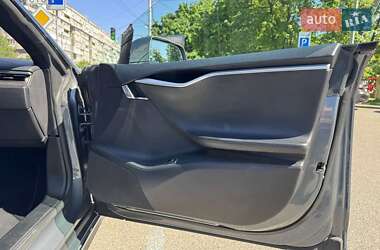 Ліфтбек Tesla Model S 2013 в 