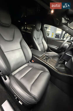 Лифтбек Tesla Model S 2022 в 