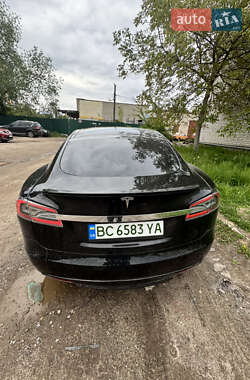 Лифтбек Tesla Model S 2012 в 