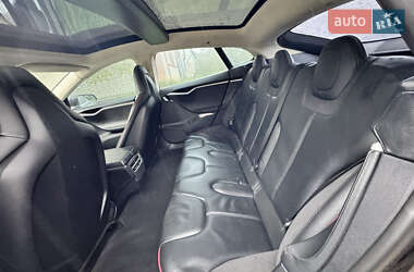 Лифтбек Tesla Model S 2012 в 