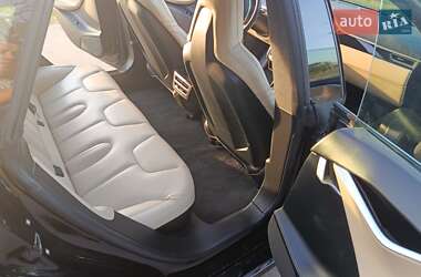 Ліфтбек Tesla Model S 2016 в 