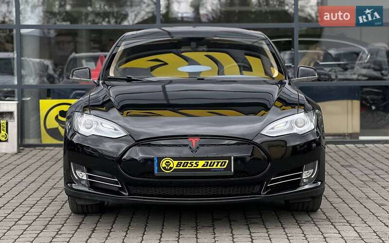 Ліфтбек Tesla Model S 2013 в Івано-Франківську