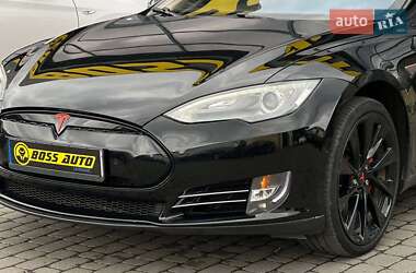 Лифтбек Tesla Model S 2013 в 