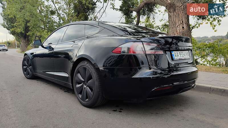 Ліфтбек Tesla Model S 2021 в Києві