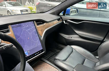 Лифтбек Tesla Model S 2020 в 