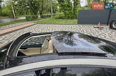 Ліфтбек Tesla Model S 2015 в 