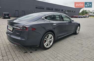Ліфтбек Tesla Model S 2015 в 