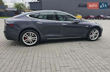 Ліфтбек Tesla Model S 2015 в 