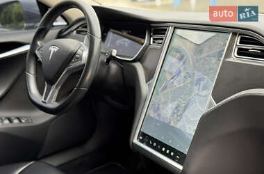Ліфтбек Tesla Model S 2015 в 