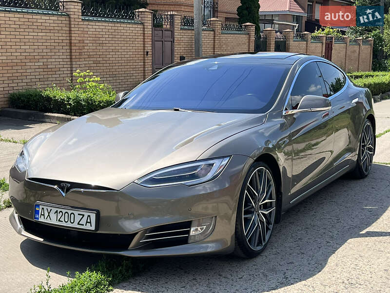 Ліфтбек Tesla Model S 2016 в Харкові фото 2 Ліфтбек Tesla Model S 2016 в Харкові