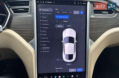 Лифтбек Tesla Model S 2016 в 