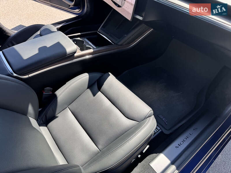 Лифтбек Tesla Model S 2022 в Харькове