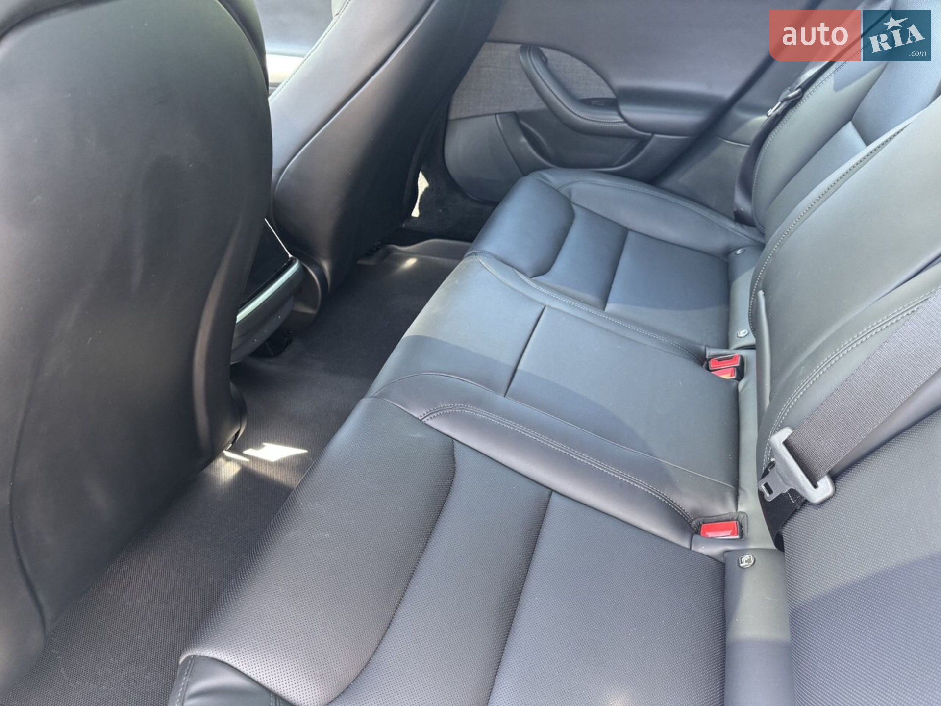 2022 Tesla Model S - мініатюра 18