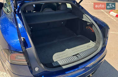 Лифтбек Tesla Model S 2022 в 