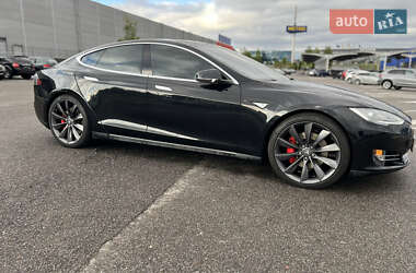 Ліфтбек Tesla Model S 2015 в 