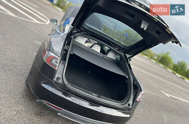 Ліфтбек Tesla Model S 2015 в 