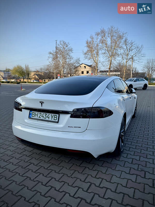 Лифтбек Tesla Model S 2020 в Одессе