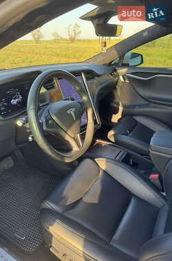 Ліфтбек Tesla Model S 2020 в 