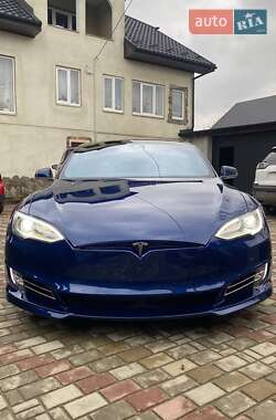 Ліфтбек Tesla Model S 2015 в Дрогобичі