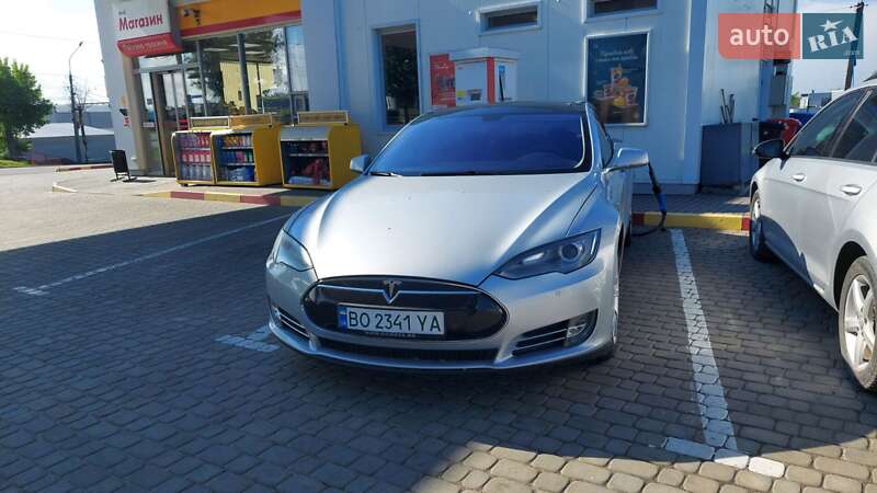 Лифтбек Tesla Model S 2014 в Тернополе фото 3 Лифтбек Tesla Model S 2014 в Тернополе